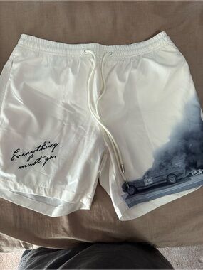 Shell Corp Men's White Graphic Swim Trunks with Drawstring